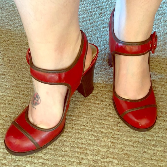 Vintage Steve Madden Pumps Cherry Red Chunky Heel - Picture 1 of 13